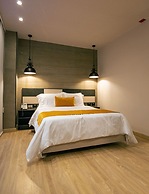 Hotel Balmoral Plaza