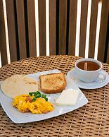 Hotel Balmoral Plaza