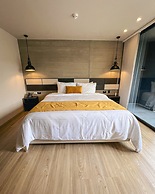 Hotel Balmoral Plaza