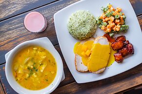 Hotel Balmoral Plaza