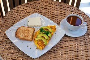 Hotel Balmoral Plaza