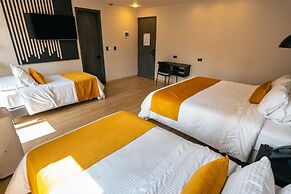 Hotel Balmoral Plaza