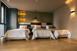 Hotel Balmoral Plaza