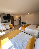 Hotel Balmoral Plaza