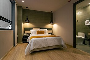 Hotel Balmoral Plaza