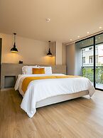 Hotel Balmoral Plaza