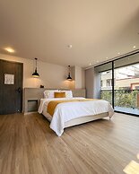 Hotel Balmoral Plaza