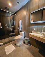 Hotel Balmoral Plaza