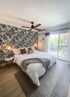 Las Olas Guest House