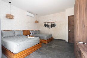 Twelve O’Clock Luxury Villas