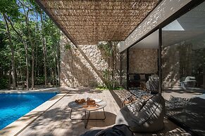 Twelve O’Clock Luxury Villas