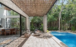 Twelve O’Clock Luxury Villas