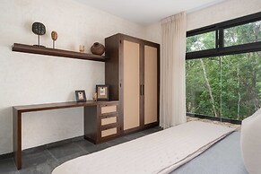 Twelve O’Clock Luxury Villas