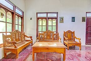 SPOT ON 93527 Agus Kostel SyariahNearWisata Agro Jollong