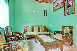 SPOT ON 93527 Agus Kostel SyariahNearWisata Agro Jollong