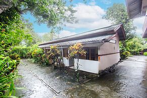 SPOT ON 93517 De Lanang Homestay Near Masjid Janapria