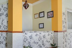 OYO 93521 Wisma Flamboyan NearTaman Makam Pahlawan