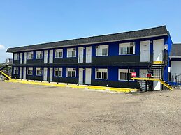 Riverside Motel & Suites