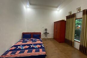 SPOT ON 93519 Kebun Manis Homestay Near Lapangan Bola Volly Batu Kumbu