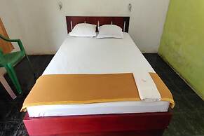 OYO 93520 Wisma Haji BunbunNearYani Heahlerr