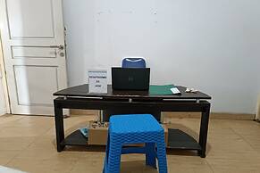 OYO 93520 Wisma Haji BunbunNearYani Heahlerr