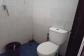 OYO 93520 Wisma Haji BunbunNearYani Heahlerr