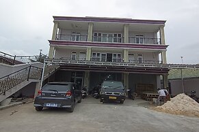 OYO 93520 Wisma Haji BunbunNearYani Heahlerr