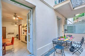 Verbena with parking 500m from the sea