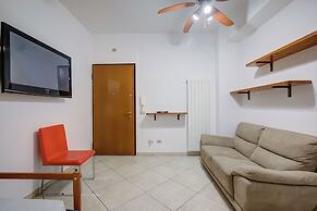 Verbena Near Center With Private Parking