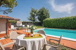 Villa Oasi With Private Pool