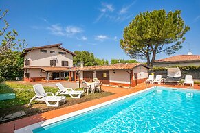 Villa Oasi With Private Pool