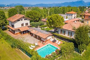Villa Oasi With Private Pool