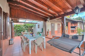 Villa Oasi With Private Pool