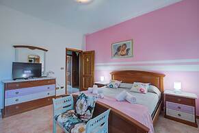 Villa Oasi With Private Pool