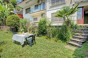 Apartment View And Pool