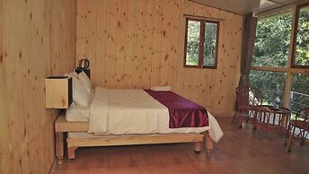 Arahnyam Pool Side Cafe & Resort