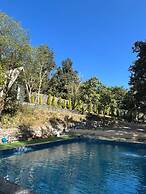 Arahnyam Pool Side Cafe & Resort