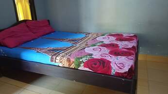 SPOT ON 93524 Bagas Homestay Near DWH (Tourism Village Green) BILEBANT