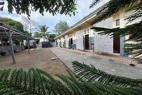 OYO Life 93525 Griya Wafira Trenggalek Syariah