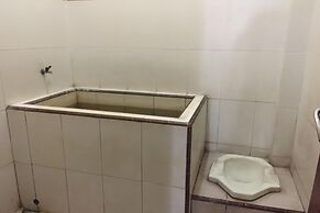 OYO Life 93525 Griya Wafira Trenggalek Syariah