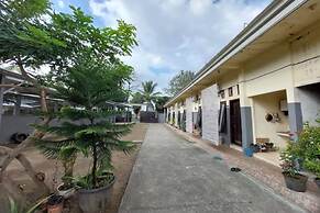 OYO Life 93525 Griya Wafira Trenggalek Syariah