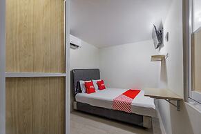 OYO 93526 Homely Syariah