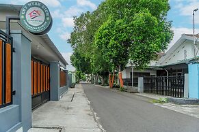 OYO 93526 Homely Syariah