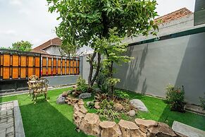 OYO 93526 Homely Syariah