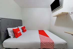 OYO 93526 Homely Syariah