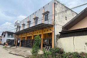 OYO 93528 Guest House Zidan 21