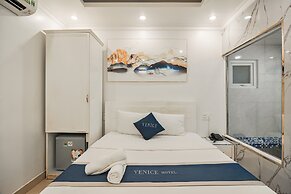 Venice Hotel