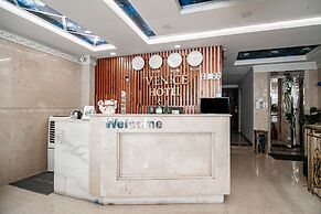 Venice Hotel