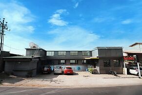 Kaizen Stays & Resto