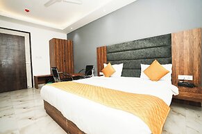 Hotel Ishaan Palace Near IGI Delhi Airport